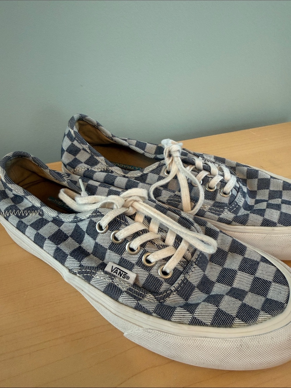Vans navy checkerboard lace up size 8 W (6.5M)
